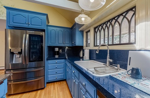 Cotuit House | Wonderful waterfront getaway with furnished deck, pond access, kayaks & WiFi