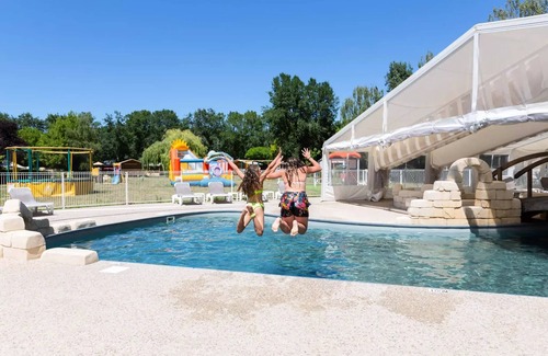 Luynes House | Wood Lodge Standard 25 m2 (2 Schlafzimmer) + überdachte Terrasse 5 Personen