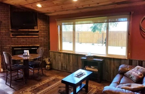 Kalispell House | Woodcrafters Cabin on 2.5 acres