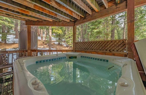 Kingswood Estates House | Woodcrest Cabin in Tahoe Vista