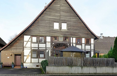 Bad Pyrmont Apartment | Wooden Apartment in Löwensen Lower Saxony with Terrace
