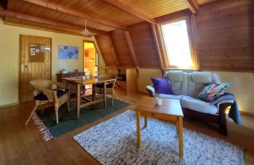 Odemira House | Wooden house overlooking the sea