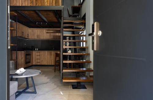 Thessaloniki Apartment | Wooden Suites
