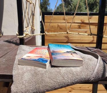 Tymbaki House | Woodoven home - pool, bbq & outdoor cinema