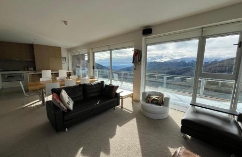 Falls Creek Apartment | Woodsmoke One Falls Creek