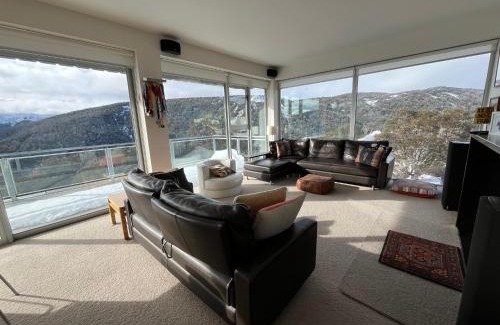 Falls Creek Apartment | Woodsmoke One Falls Creek