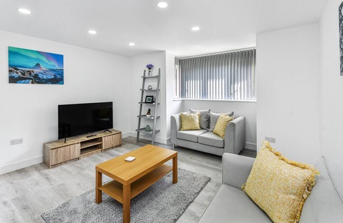Hucknall Apartment | Woodstock House Flat 2 - Modern 2BR in Hucknall