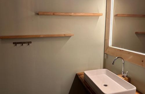Santa Catharina Bed & Breakfast | Woodstock Palmresort Curaçao