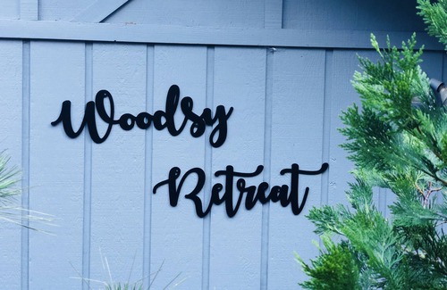 Cold Springs Cabin | Woodsy Retreat: Swim Pinecrest/Ski Dodge! WIFI