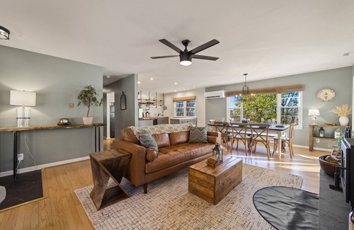 Kabletown Cottage | Woodsy Retreat with a Hot Tub and Seasonal Views!