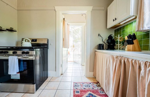 Rincon Heights Apartment | Work Desk Fire Pit Pool | Steps to UofA