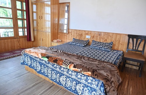 Manali Apartment | Work from Himalaya, Work from mountains, Majhachi apartments.