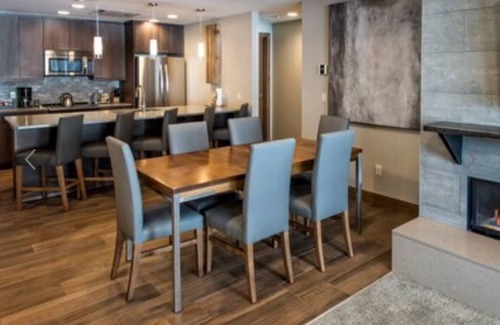 Breckenridge Resort | World Class Resort at the Base of Peak 8. Over 800sqft Master Suite