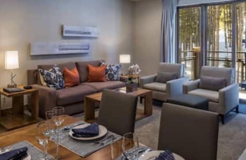 Breckenridge Resort | World Class Resort at the Base of Peak 8. Over 800sqft Master Suite