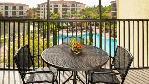 Florida Central Atlantic Coast Apartment | WorldQuest Resort 3BR Suite - Pool, Kitchen, Free Parking, Near Disney