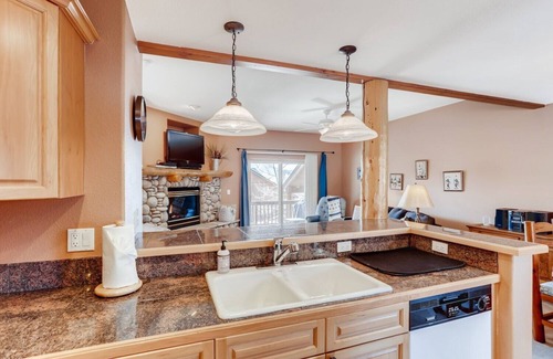Dillon House | WORTH IT Stocked, Clean Garage, walk to Dillon/shop, decks, grill- read reviews!