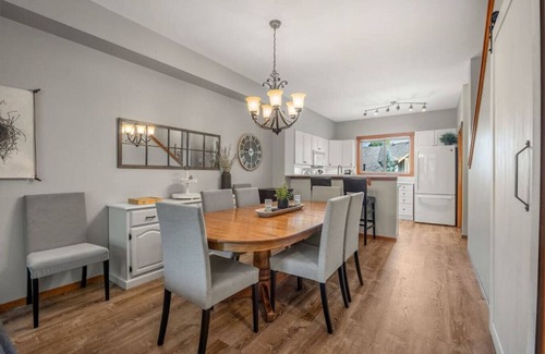 East Kootenay Apartment | Woven Dreams | Hot Tub | Pool | Slope Side