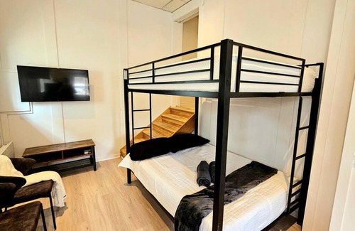 Maizerets Apartment | WOW - Loft Vieux-Limoilou à proximité Vieux-QC!