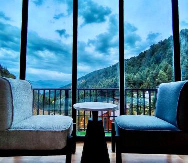 Dalhousie Resort | WOW STAYZ2 Ashoka Grand