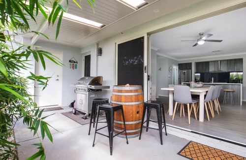 Callala Bay House | Wowly Waters at Callala Bay ~ Pet friendly 🐳