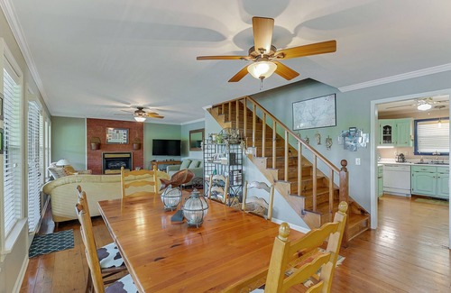 Houston House | Wrenwater on Brushy Creek