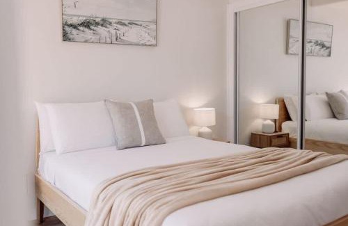 Maroochydore House | 'Wrigley House' - Pool Jaccuzi Dog Friendly