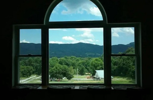 Roanoke House | WTR Stables Barn Loft @wtrstablesloft