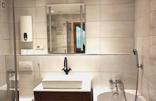 Mombach House | Wunderschönes Apartment Ob12-e mit Terrasse in Mainz
