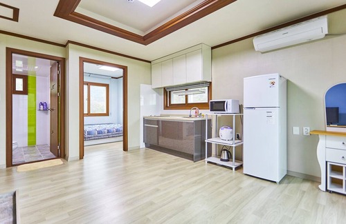 Namhae Condo | Wuyeon and Inyeon Pension