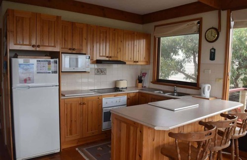 Fairhaven House | Wybellenna View I Ocean Views I walk to beach