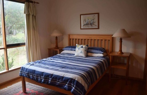 Fairhaven House | Wybellenna View I Ocean Views I walk to beach