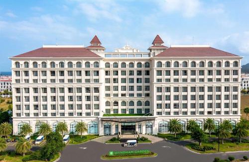 Ganh Dau Hotel | Wyndham Garden Grandworld Phu Quoc