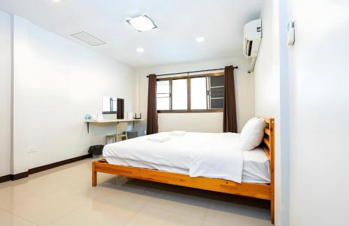 Sao Chingcha Apartment | X The Hidden Sao Chingcha - ถนนดินสอ