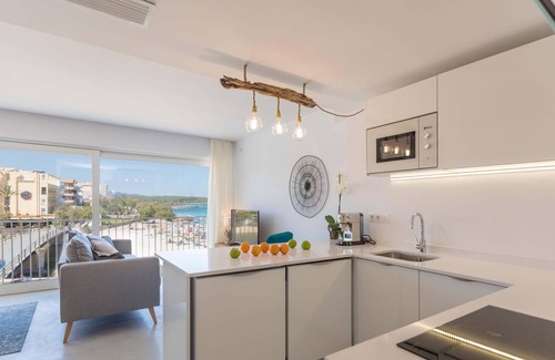S'Illot-Cala Morlanda Apartment | Ximet Arena - apartment right on the beach, air conditioning, internet