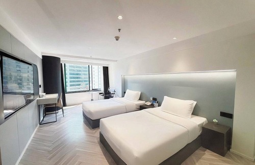 Jeifangbei Central Business District Hotel | Xingzhi Yunbo Riverview Hotel (Chongqing Jiefangbei Hongyadong Branch)