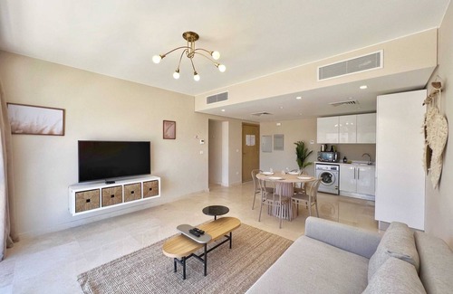 El Gouna Apartment | Xuru Stays I Homestyle & Summery 1bdr@ Mangroovy Free Beach Pool