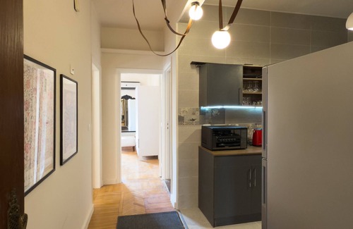 Heliopolis Apartment | Xuru Stays I The 2bdr Crimson Crib @ The Heart Of Heliopolis