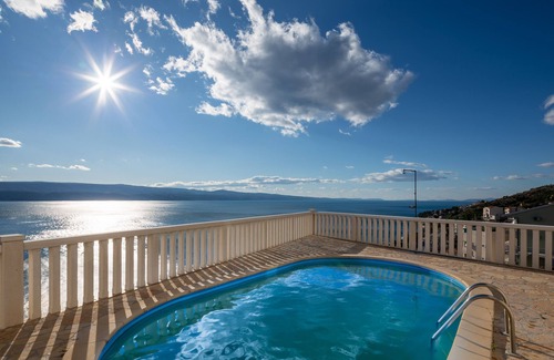 Celina House | XXL PRIVATE BEACH VILLA