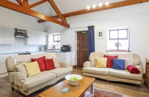 Holyhead House | Y Beudy