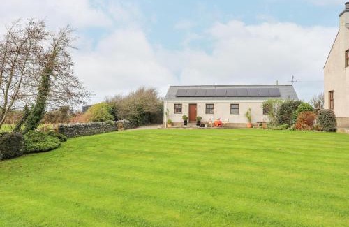 Holyhead House | Y Beudy