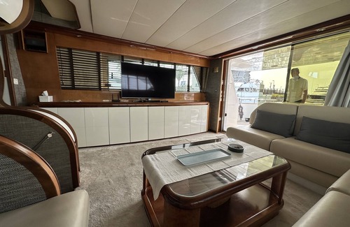 Sant Adria de Besos Boat Rental | Yacht 20metros Yate de 20 Metros en Barcelona