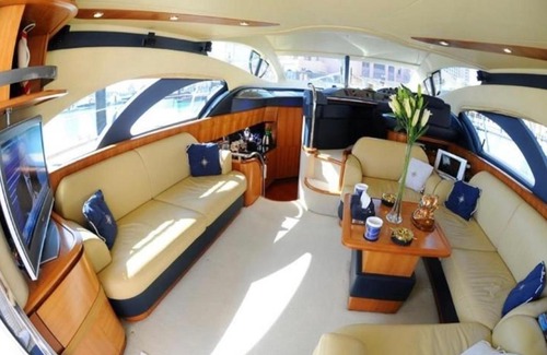 Downtown Miami Boat Rental | Yachtime Luxury Yachts AZIMUT 50 2010