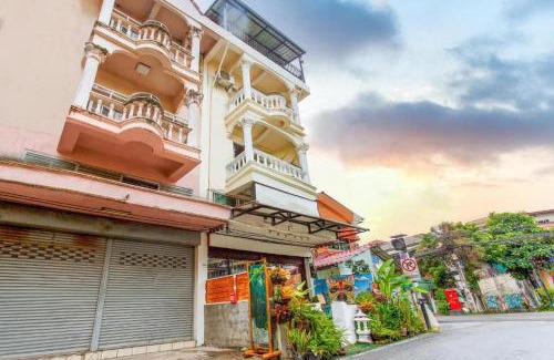 Chang Moi Hotel | Yak Guesthouse