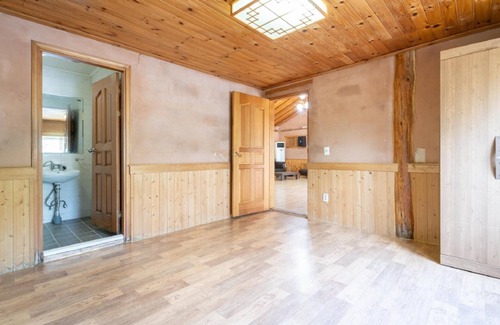 Seojong House | Yangpyeong Santa Pension