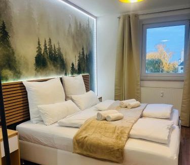 Muehldorf am Inn Apartment | YAYstay - Forest I 65m2 I Balcony I TV I Bahnhof