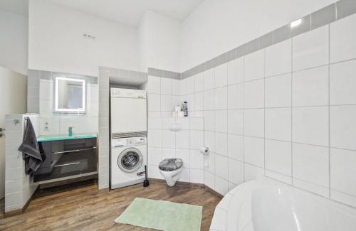 Schafhof Apartment | Yello Homes - Loft - Airport & Messe 6 Betten & Wifi