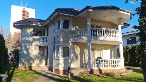 Siofok Aranypart Apartment | Yellow Sun 2 Apartman