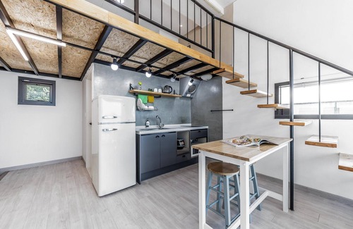 Dolsan-eup House | Yeosu Lastella Pension