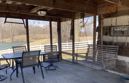 Columbia City Cabin | Yesterday Cabin at Thrice Farms