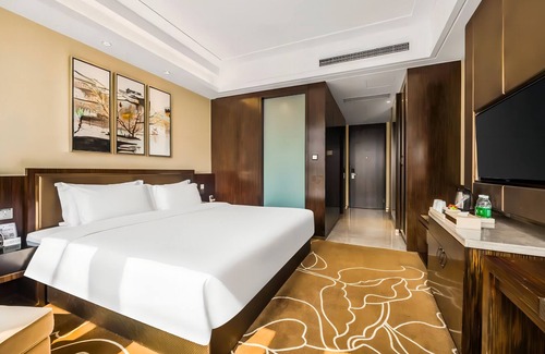 Yuzhong Hotel | Yingtian Hotel